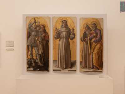 ... e i raffinati polittici quattrocenteschi dei veneti Antonio e Bartolomeo Vivarini